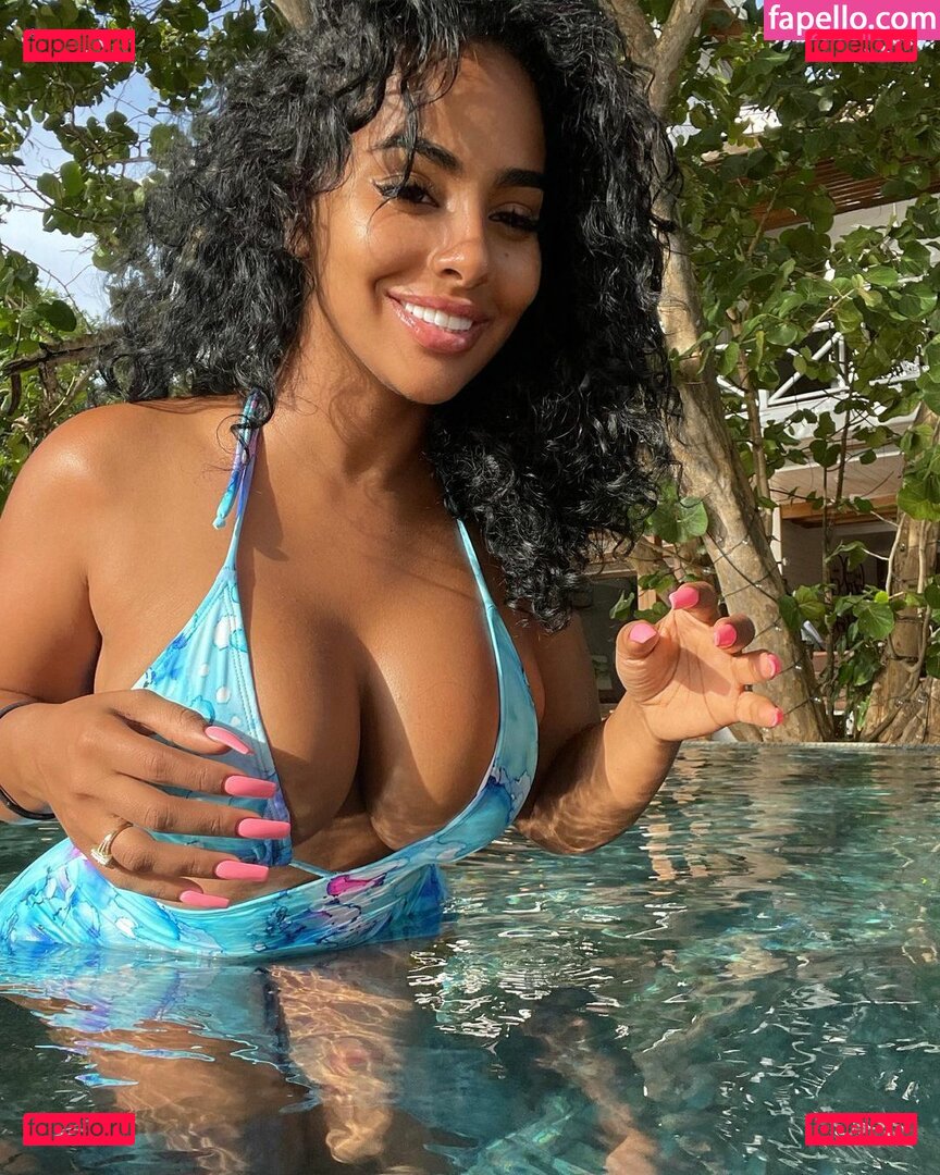 Ayisha Diaz Nude Onlyfans Photo 51
