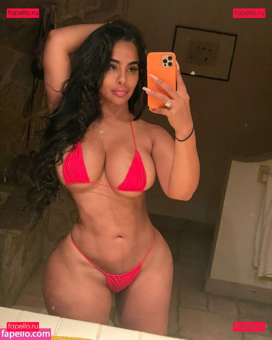 Ayisha Diaz Nude Onlyfans Photo 26