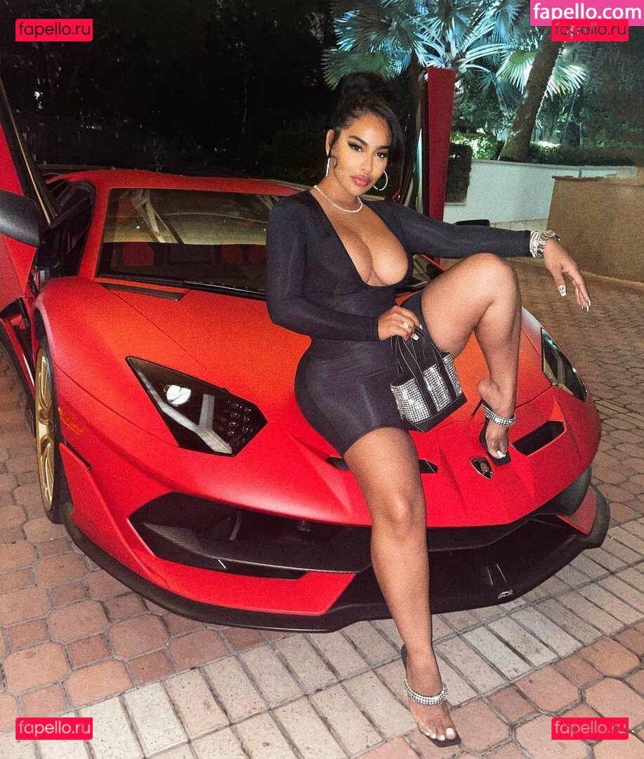 Ayisha Diaz Nude Onlyfans Photo 10