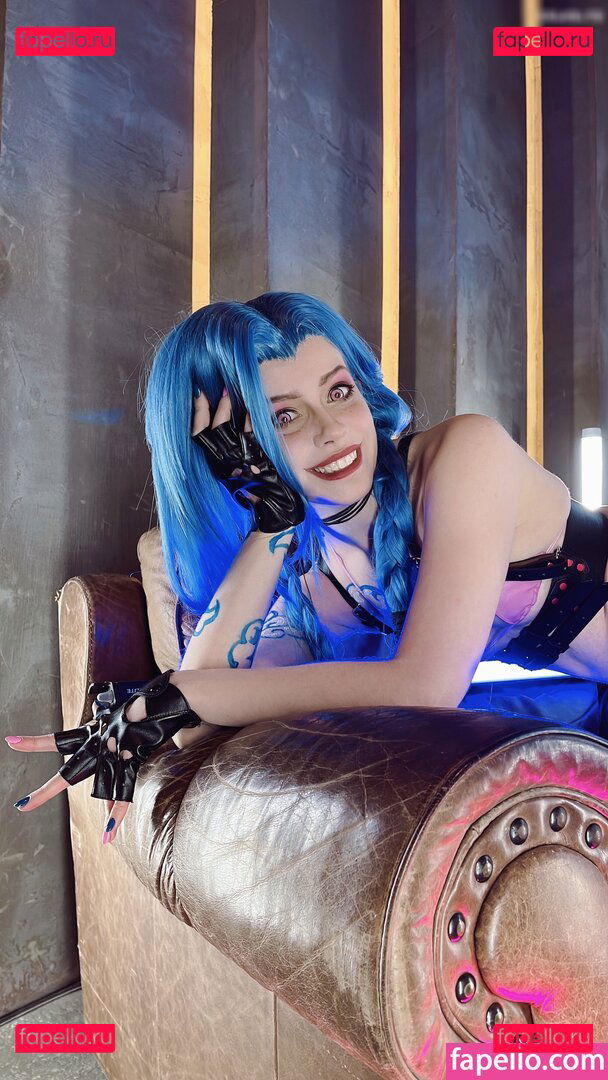 CaterpillarCos / caterpillar / caterpillar_cos / caterpillarcos_ Onlyfans Photo Gallery 