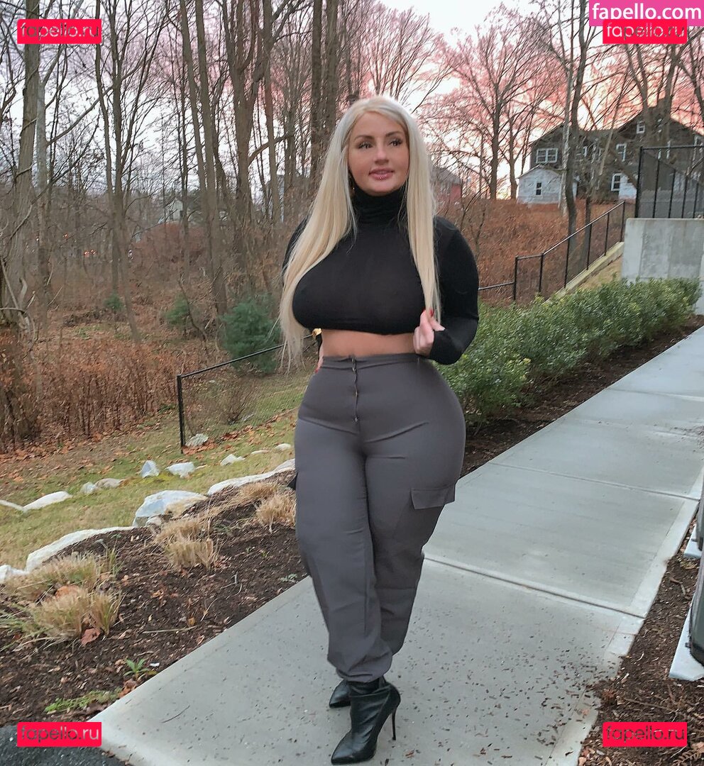 Ivoryyyyy Nude Onlyfans Photo 25