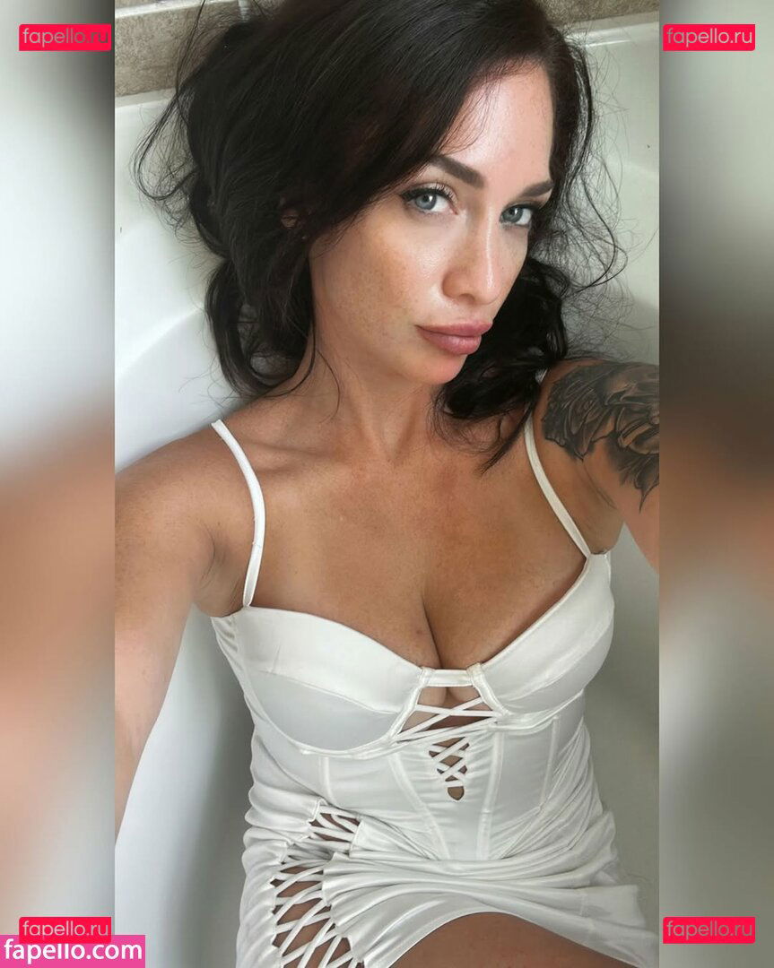 Kaylee Lang / https: / kayleelangofficial / kayleelangxxxx Onlyfans Photo Gallery 