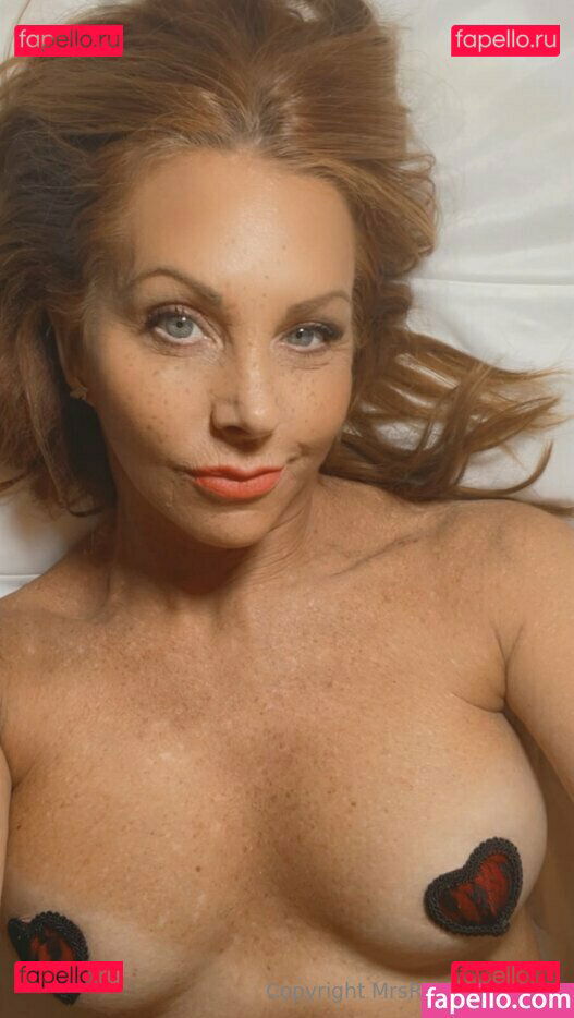 Mrs. Robinson / gracerobinson / https: / mrsrobinsonvip / mrsrobinsonxox Onlyfans Photo Gallery 