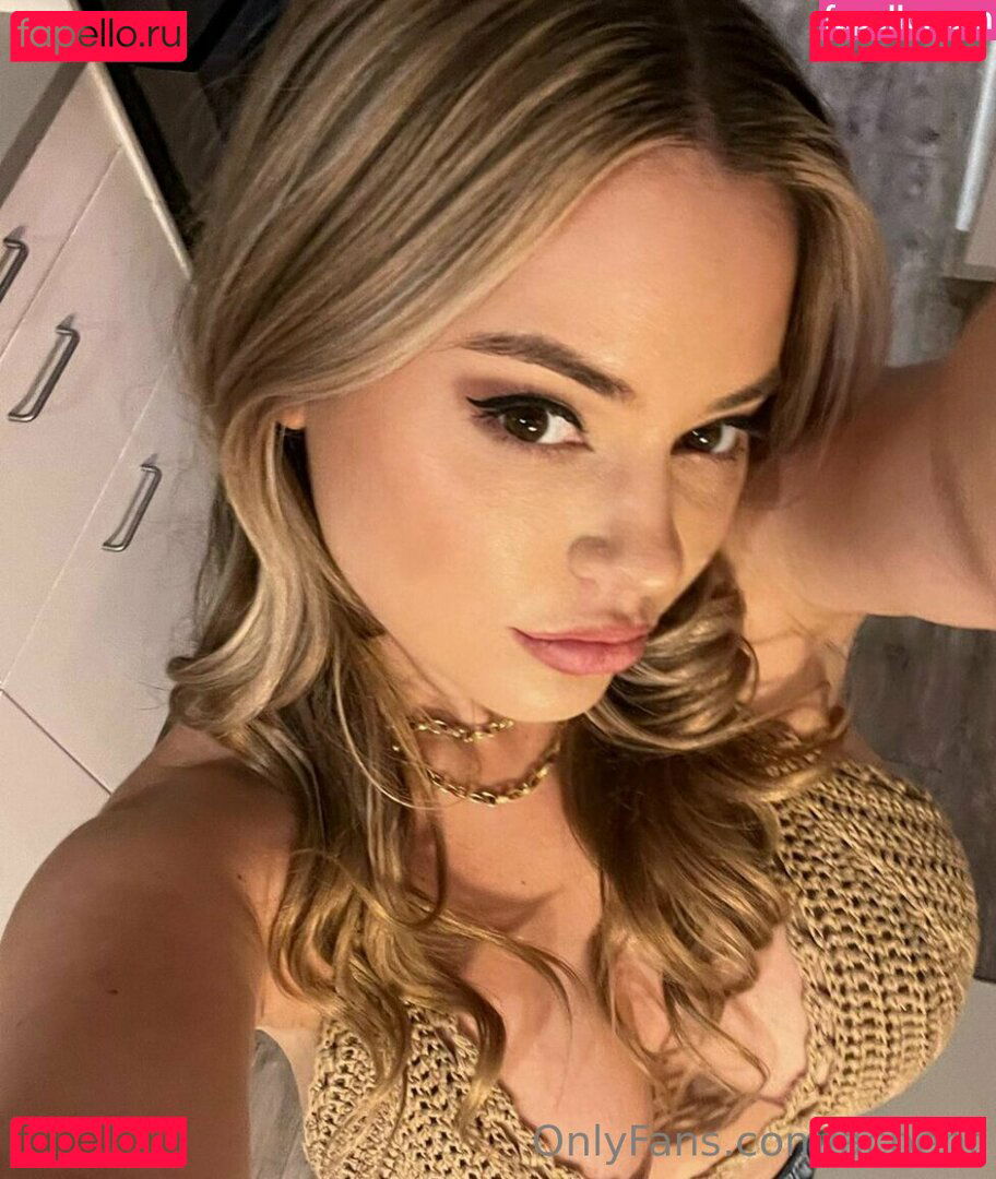 alipentz Onlyfans Photo Gallery 