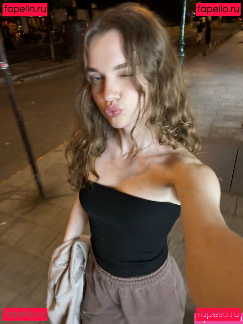 Holly Molly Nude Onlyfans Photo 10