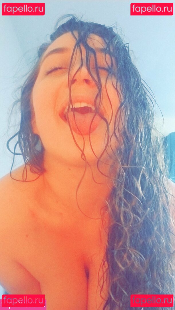 Emma Banks / EmmaBanks808 / officialemmabanks69 Onlyfans Photo Gallery 