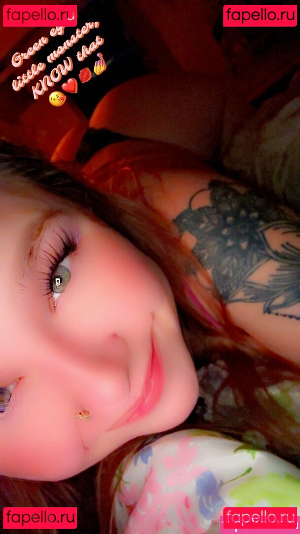 bestbudskindoflove_143 / kittenlovesalott Onlyfans Photo Gallery 