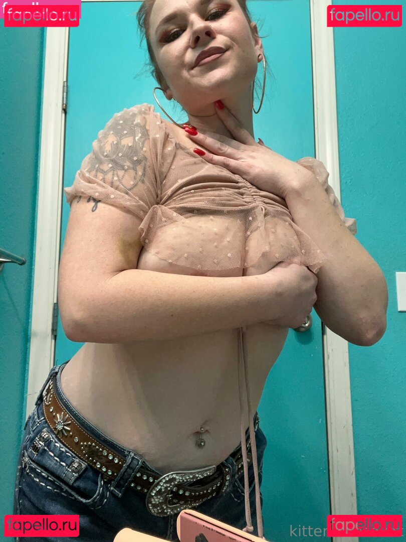 bestbudskindoflove_143 / kittenlovesalott Onlyfans Photo Gallery 