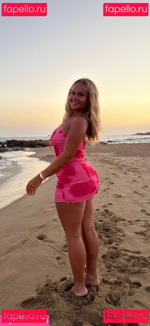 Ava / XoCashPrincess1 / ava.ludwar / ava_hadley / avaludwar Onlyfans Photo Gallery 