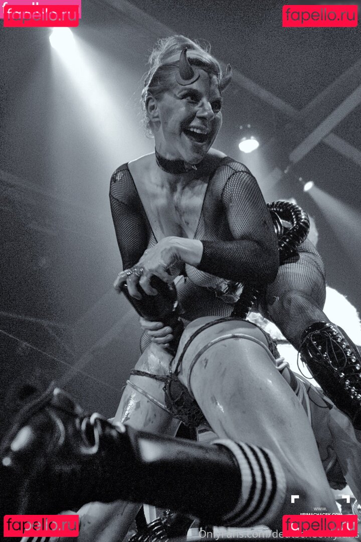 FrauleinSchmitt / FrauleinSchmittFree / Fräulein Schmitt / frau_schmitt / fraulein.schmitt / frauleinschmitt_vip Onlyfans Photo Gallery 