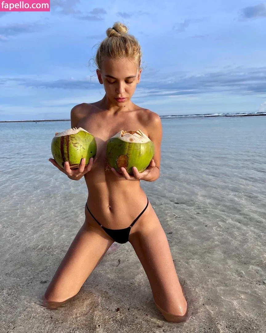 Moto_blonda Onlyfans Photo Gallery 