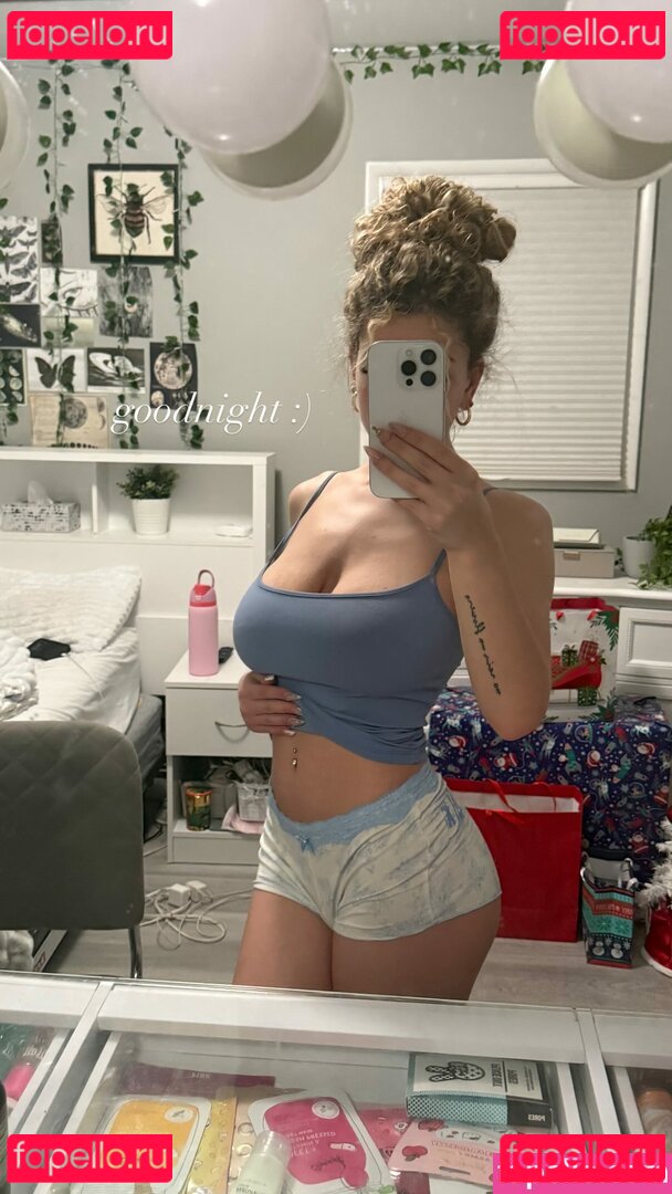 Kira Pregiato / kira_pregiato / kirapregiato Onlyfans Photo Gallery 