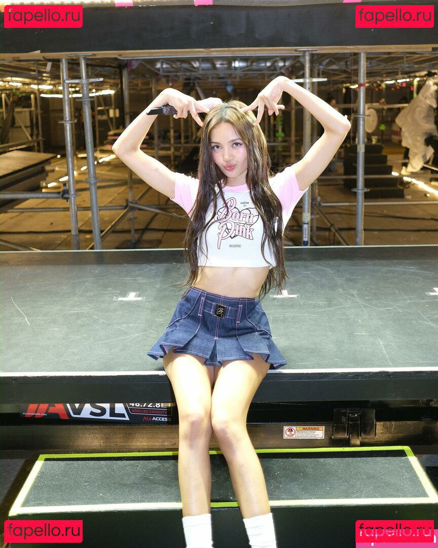 Lisa Manoban / lalalalisa_m Onlyfans Photo Gallery 