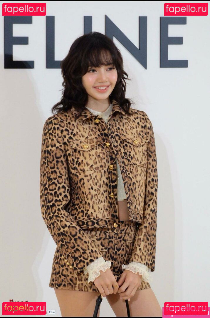 Lisa Manoban / lalalalisa_m Onlyfans Photo Gallery 