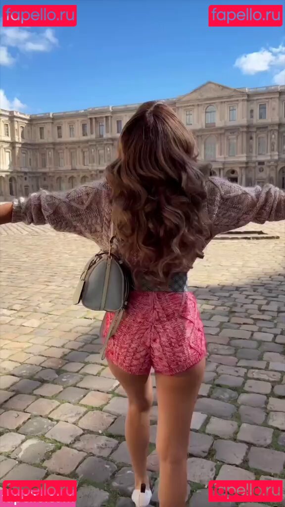 Lisa Manoban Nude Onlyfans Photo 23