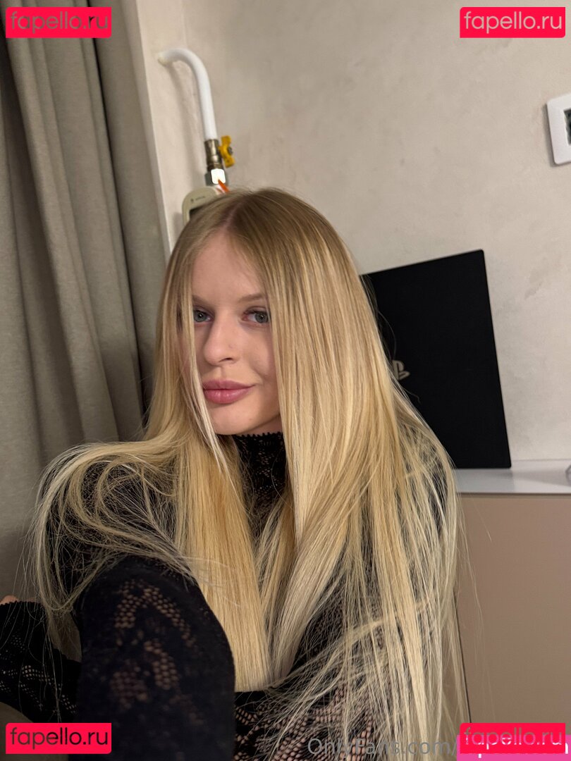 lisa_knows Nude Onlyfans Photo 17
