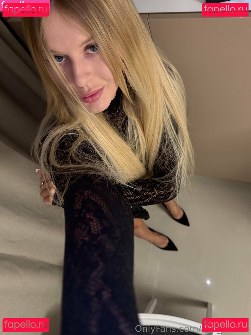 lisa_knows Nude Onlyfans Photo 16