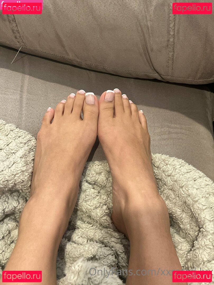 Mina Luxx Nude Onlyfans Photo 3