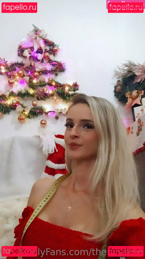 theninakim Nude Onlyfans Photo 35