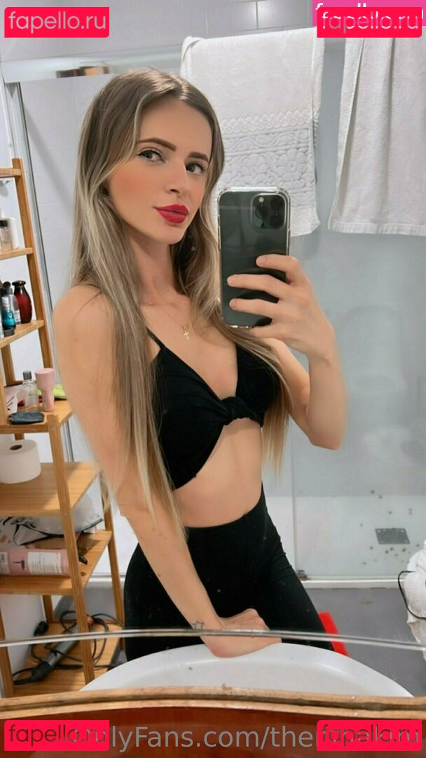 theninakim Nude Onlyfans Photo 32