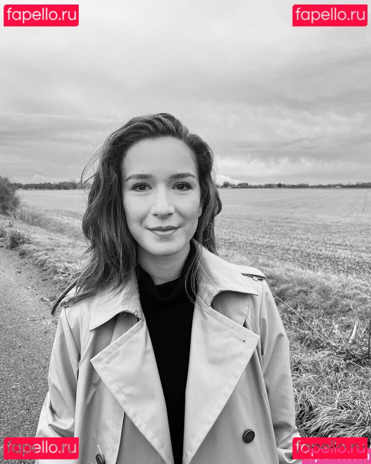 Elizabeth Dulau / elizabethdulau Onlyfans Photo Gallery 