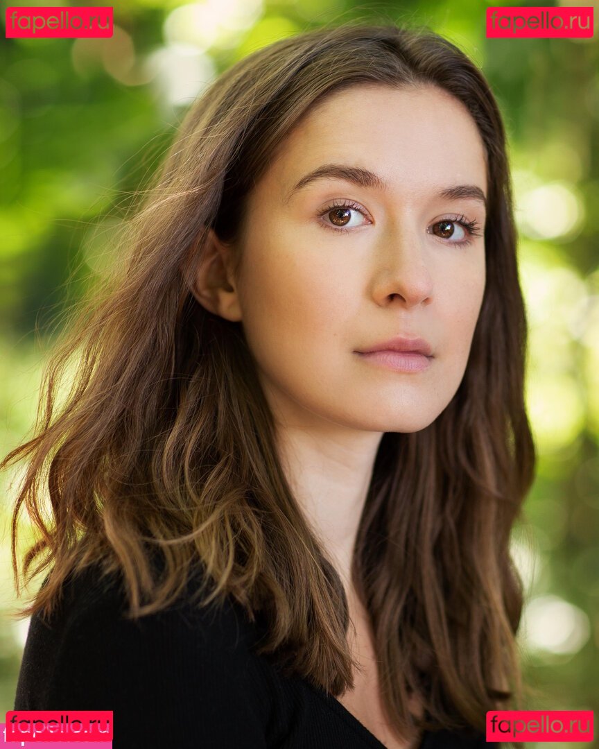 Elizabeth Dulau / elizabethdulau Onlyfans Photo Gallery 