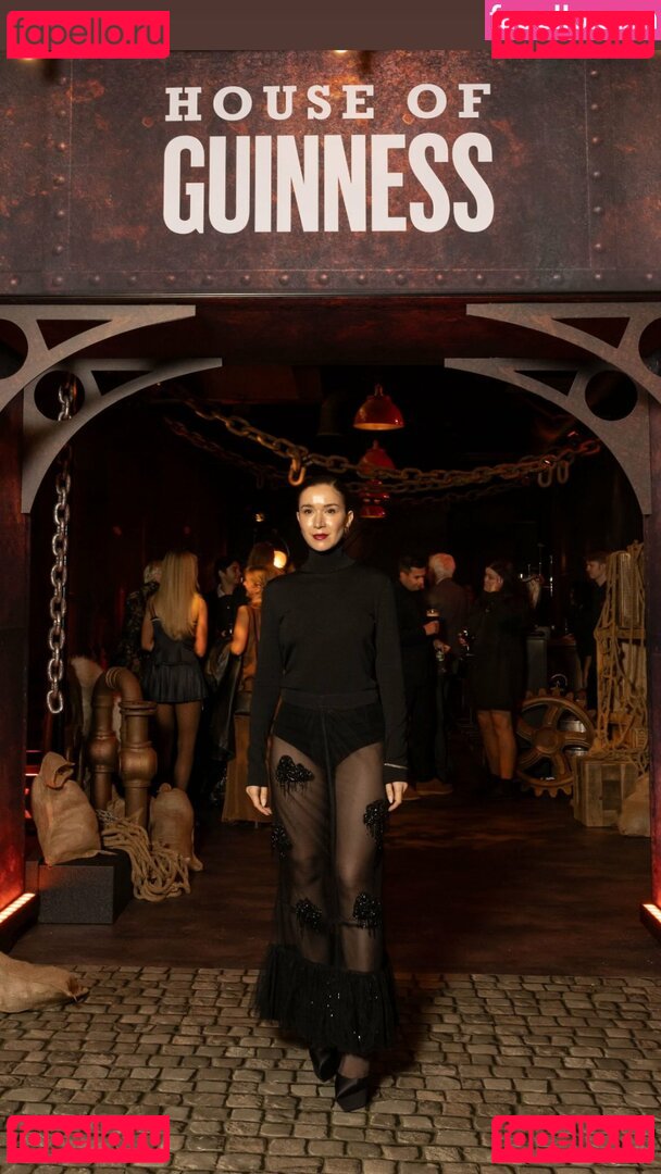 Elizabeth Dulau / elizabethdulau Onlyfans Photo Gallery 