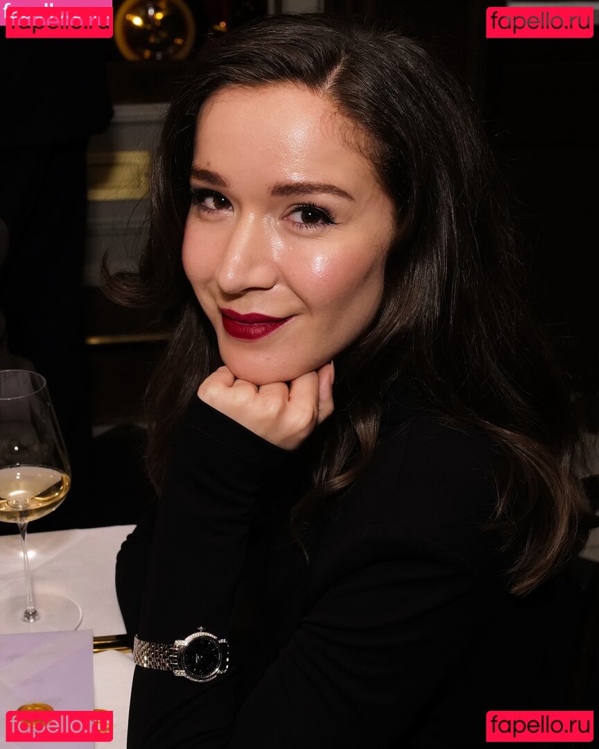 Elizabeth Dulau / elizabethdulau Onlyfans Photo Gallery 