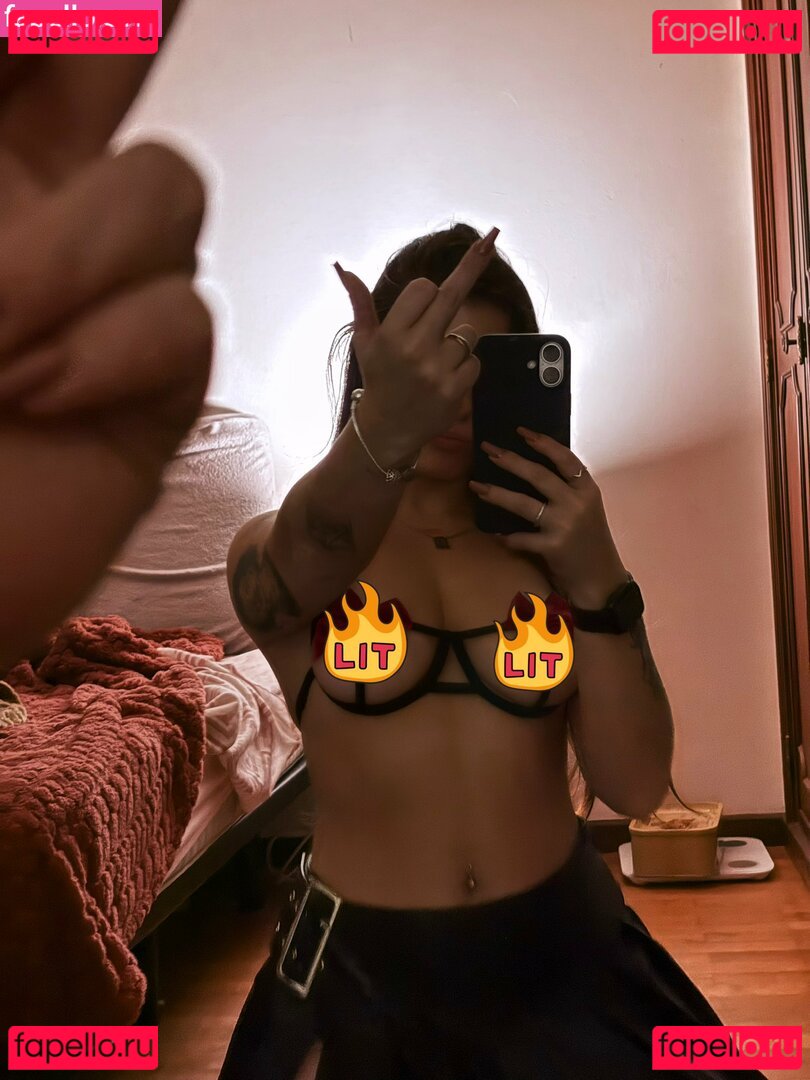 001500___ / Lu 001500___ / redheadgirlyyyyyyyy Onlyfans Photo Gallery 