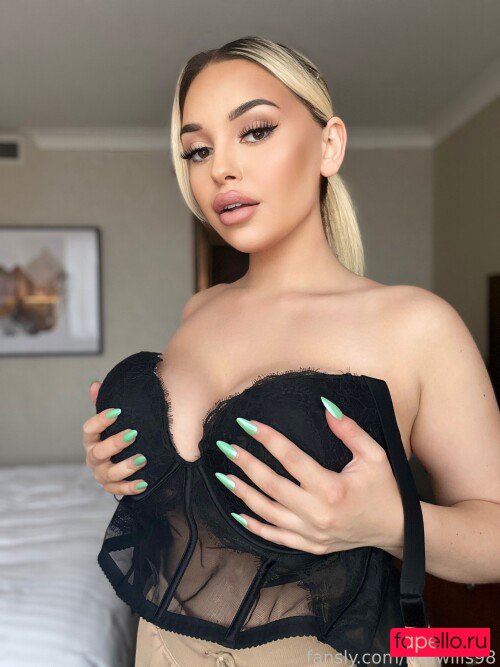 Miawilliams98 Nude Onlyfans Photo 5