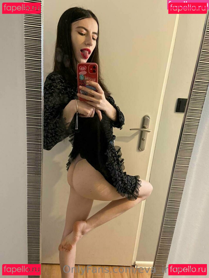 eva_innocent Nude Onlyfans Photo 34