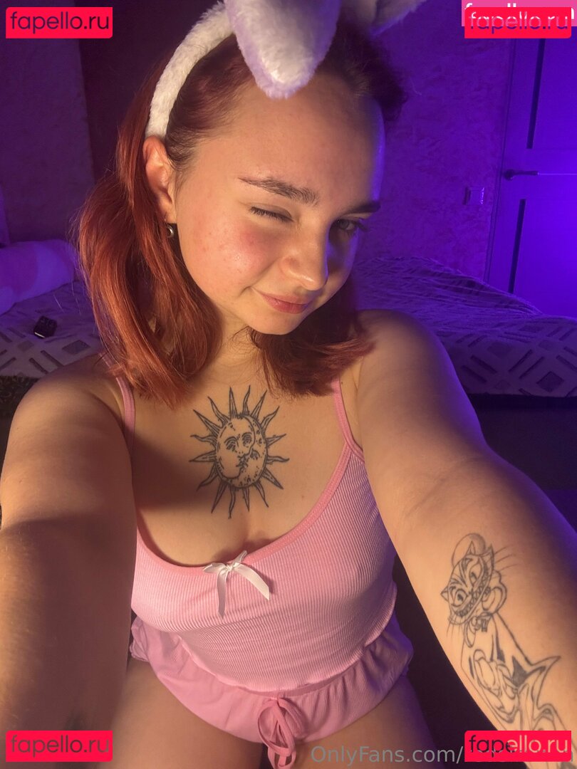 redsirennn Onlyfans Photo Gallery 