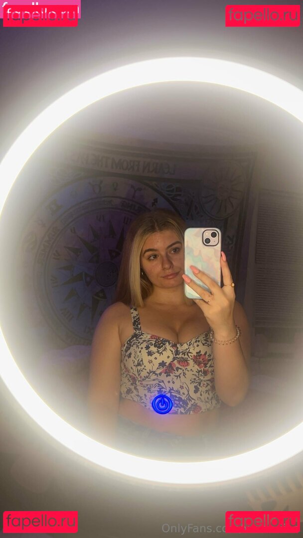 xo.ariiaaa / xoxoariiaa Onlyfans Photo Gallery 