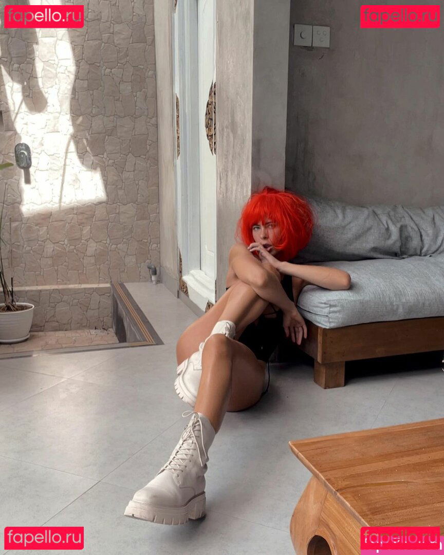 milewskaja / milewskaja.77 / milewskaja_free Onlyfans Photo Gallery 