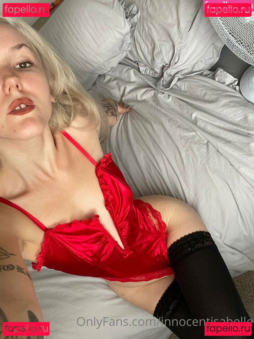 innocentisabel / innocentisabelle Onlyfans Photo Gallery 