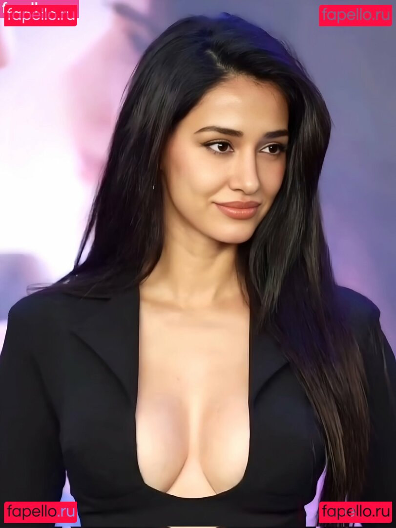 Disha Patani Nude Onlyfans Photo 24
