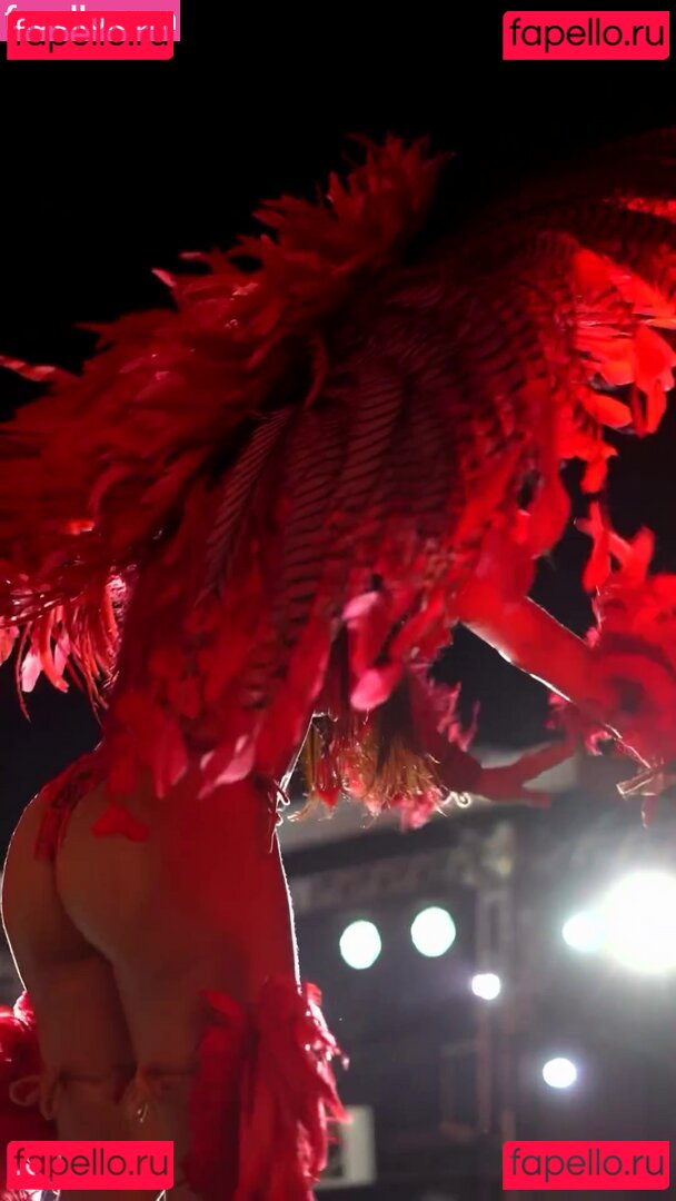 Isabelle Nogueira / isabellenogueiraoficial Onlyfans Photo Gallery 