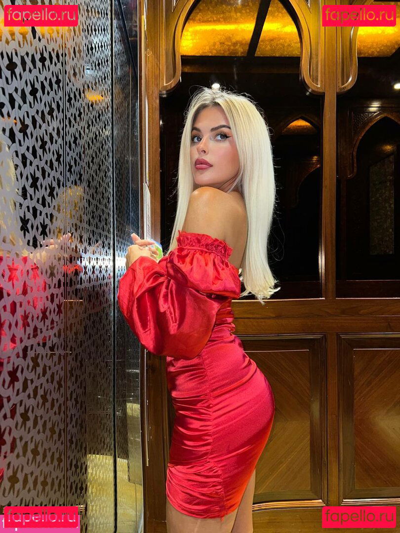 GreatCheshire / GreatCheshire... / Lady Emily / LadyEmilyPresents / LadyEmilyPresents... / embray_97 / lady.emily Onlyfans Photo Gallery 