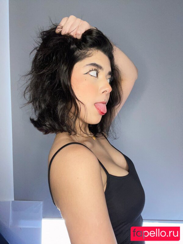 Lynda Parra Nude Onlyfans Photo 22