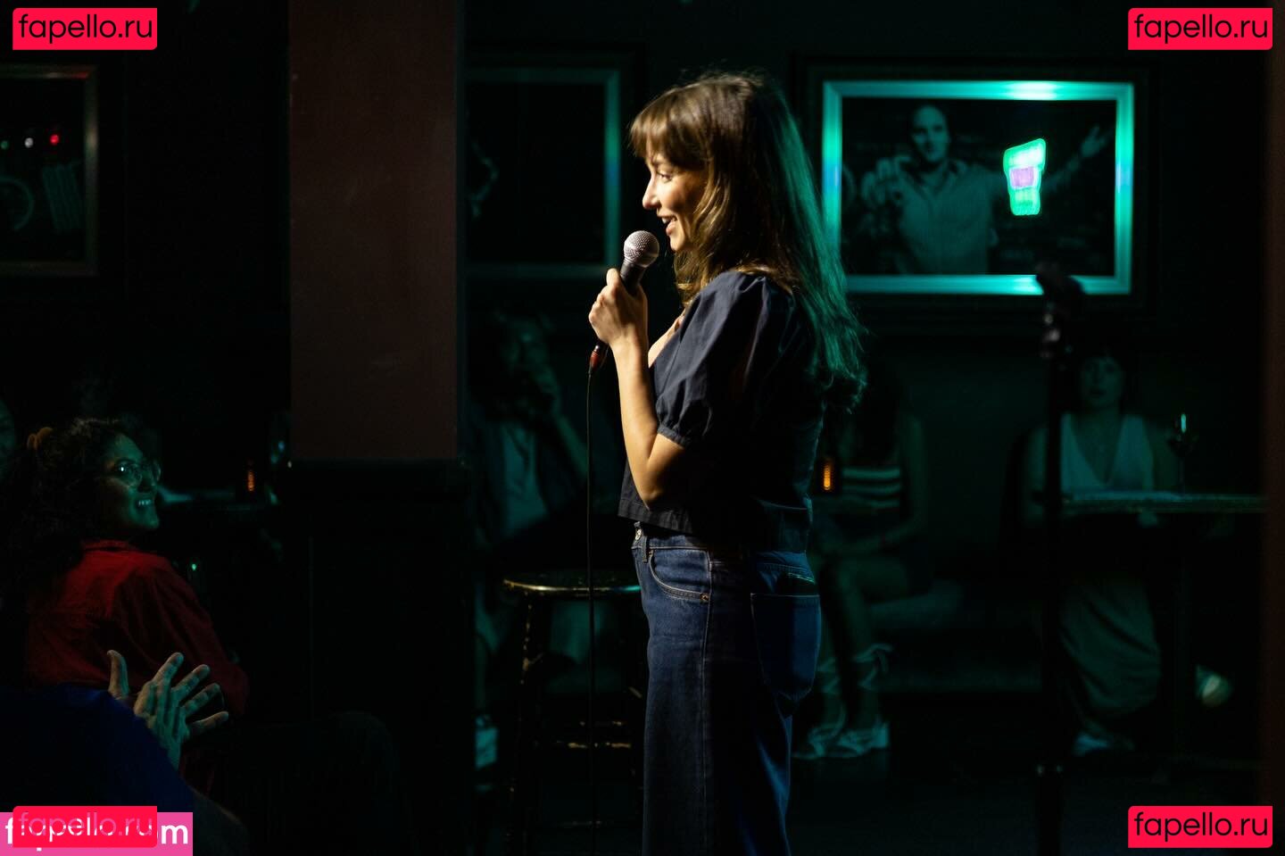 AT&T Girl / Milana Vayntrub / https: / milana_vayntrub / mintmilana Onlyfans Photo Gallery 