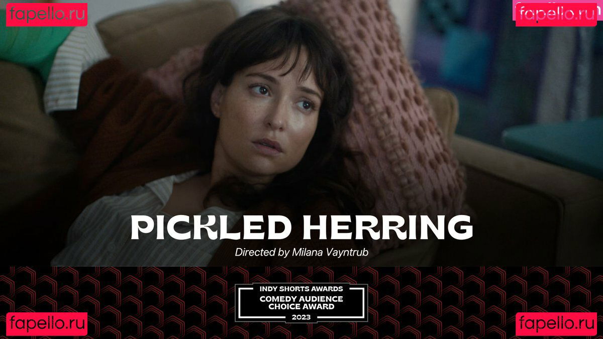 AT&T Girl / Milana Vayntrub / https: / milana_vayntrub / mintmilana Onlyfans Photo Gallery 