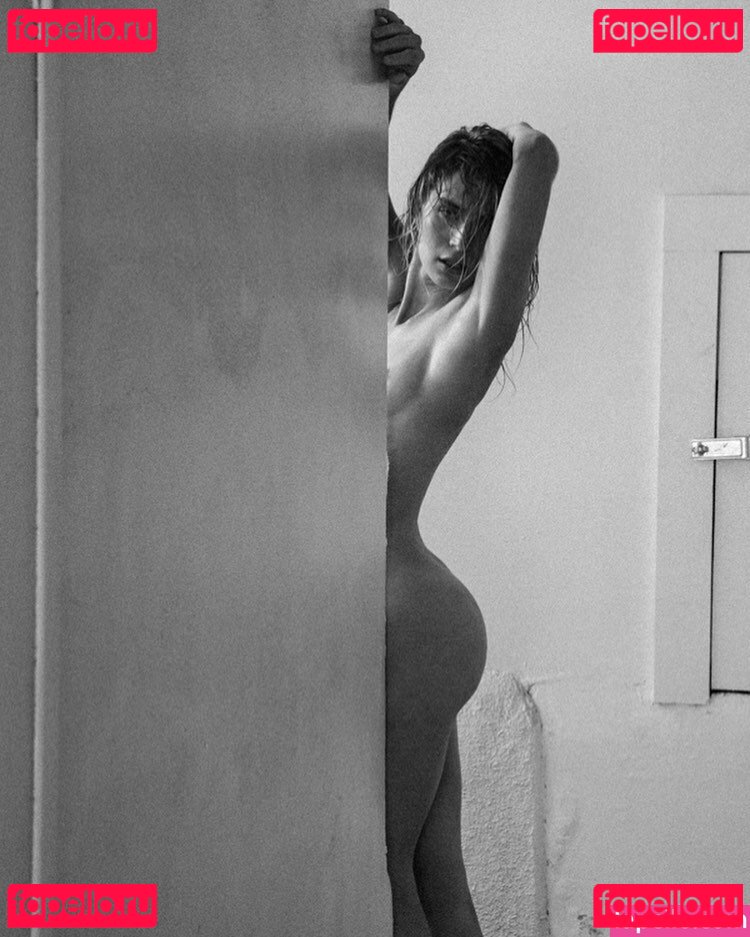 Lauren Bonner Nude Onlyfans Photo 36