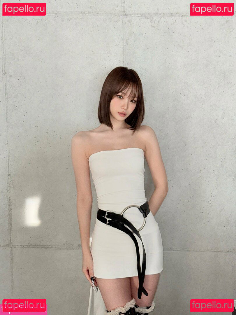 Kim Chaewon / _chaechae_1 / 김채원 Le Sserafim Onlyfans Photo Gallery 