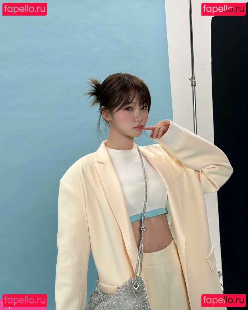 Kim Chaewon Nude Onlyfans Photo 26