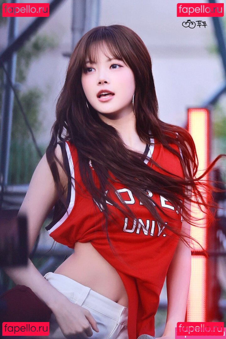 Kim Chaewon Nude Onlyfans Photo 19