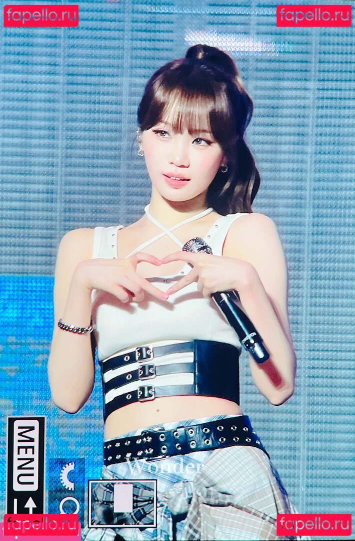 Kim Chaewon Nude Onlyfans Photo 3