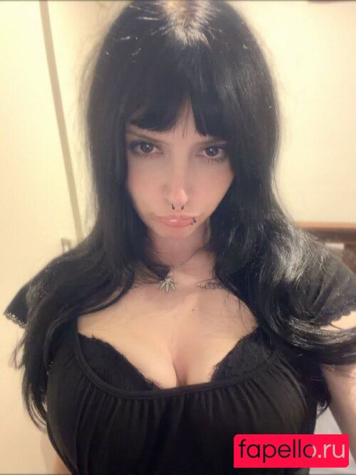 madeleineferrari Nude Onlyfans Photo 17