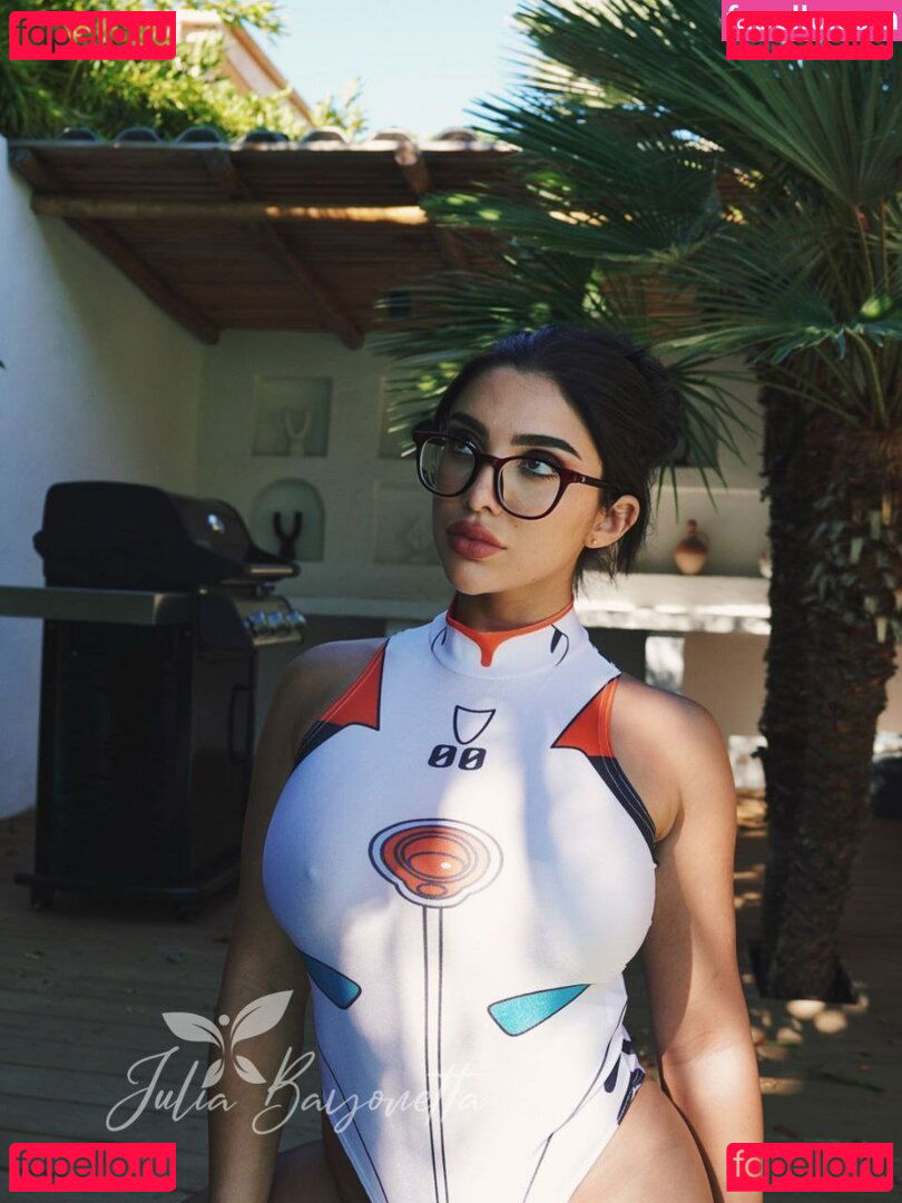Julia Bayonetta / JuliaBayonetta / julia.bayonetta Onlyfans Photo Gallery 