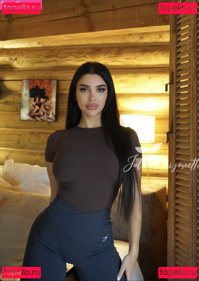 Julia Bayonetta / JuliaBayonetta / julia.bayonetta Onlyfans Photo Gallery 