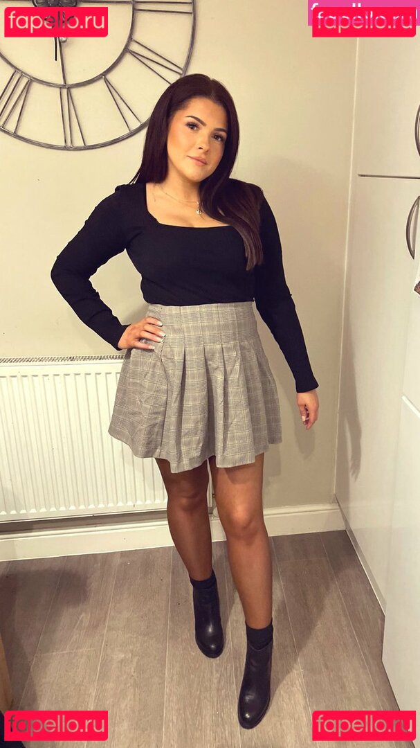 Laura Delaney Nude Onlyfans Photo 7